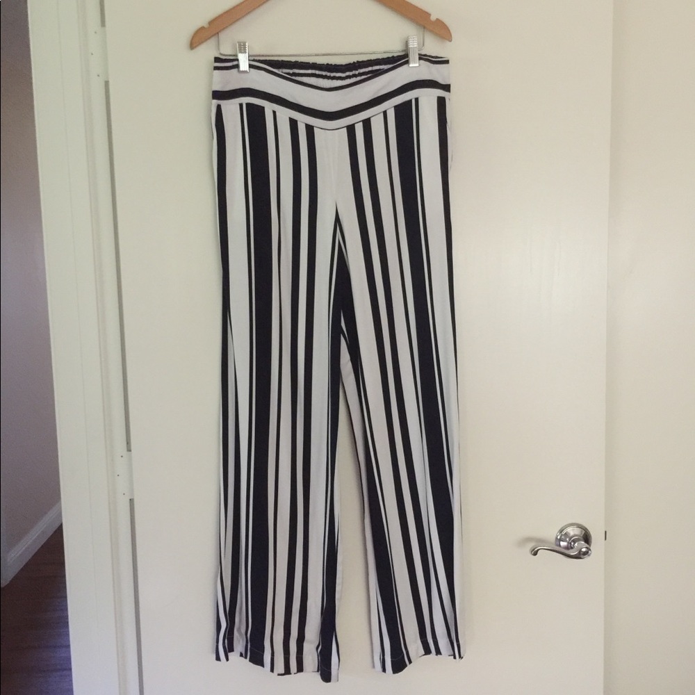 Striped wide leg pants